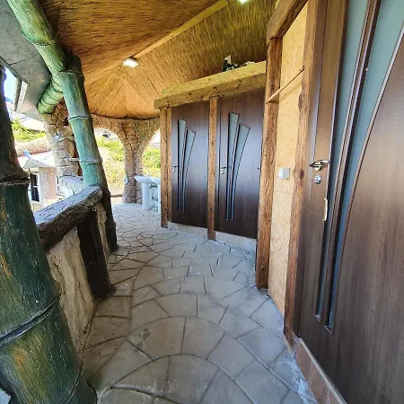 Albergue La Casa Nova *