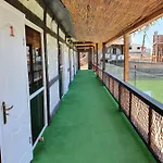 La Casa Nova Hostel *